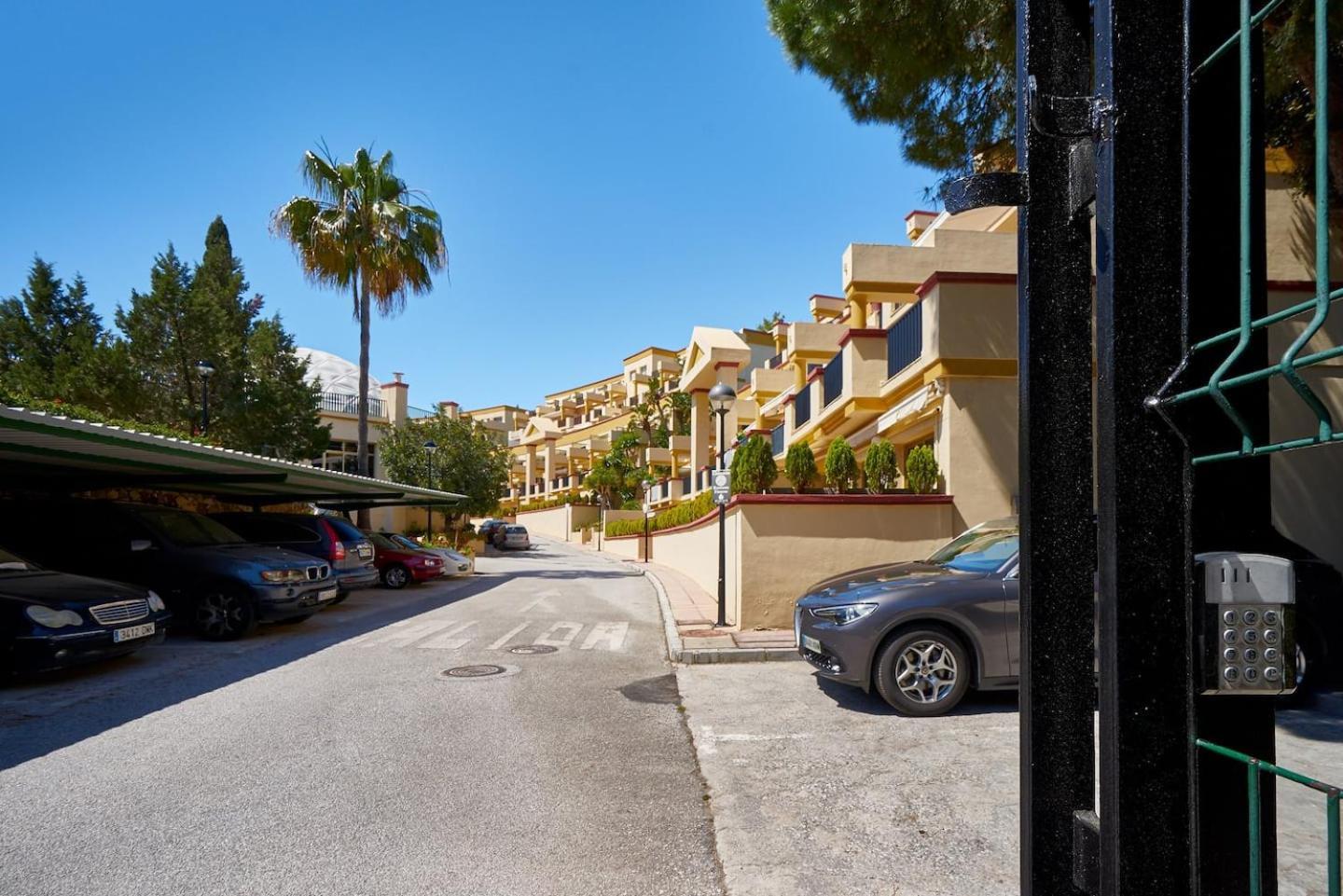 Oleholidays 601 Romana Playa Junto Al Mar Marbella Exterior photo